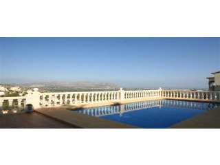 3 Bedrooms - Villa - Alicante - For Sale