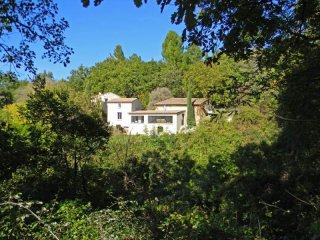 3 Bed Stone House To Finish Off With..
