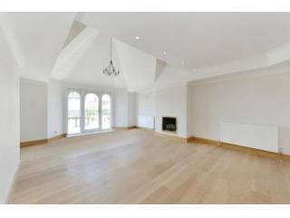 4 Bedrooms - Mansion - London - For Sale