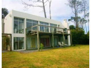3 Bedroom House - For Rent - Jose..