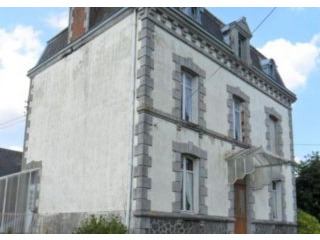 Maison de Maitre, Edge of Village