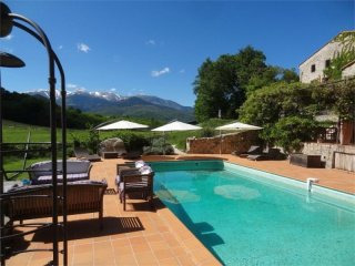 Superb Country Stone House Set On 66..