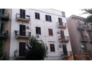 2 bedroom Apartment For Sale: via..