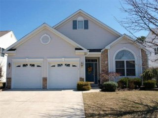 2 bedroom Flat For Sale: 8 Spring Lake..
