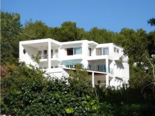 9 bedroom Villa For Sale: CAN FURNET..