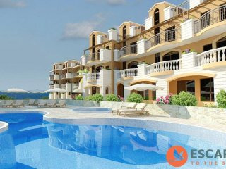Luxury Apartment, Pearl Park..