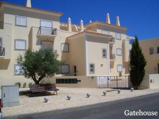 Vilamoura Apartment For Sale With 2 Beds
