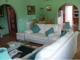 3 Bedrooms - Villa - Girona - For Sale