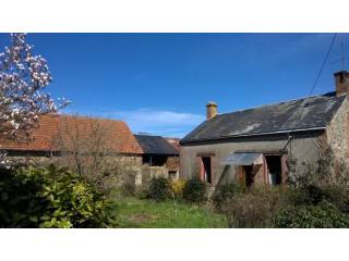 NO NEIGHBOURS ! On two acres land, nice..
