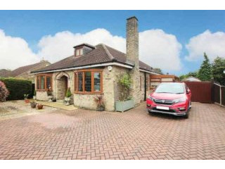 3 bedroom, Detached Bungalow house for..
