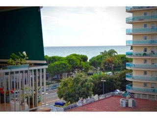 Nice Apartment Overlooking The Sea And..