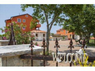 OBITELJSKI EKO RESORT