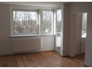 Renovated 2 Rooms Flat In..