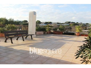 FOR SALE: 2 bedroom penthouse in Antibes