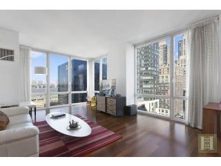 2 bedroom Apartment For Sale: 10 WEST..