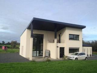 Striking Contemporary Property