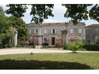 13 bedroom Castle For Sale: 33000..