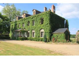 6 bedroom Character For Sale: 03000..