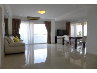 Naklua, Golden Pattaya Condo for Sale..