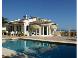 3 Bedroom Villa W Stunning Views For..