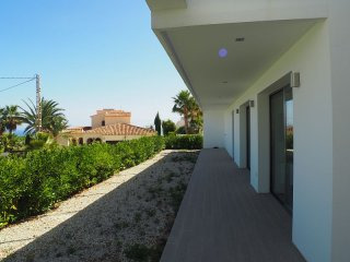3 Bedrooms - Villa - Alicante - For Sale