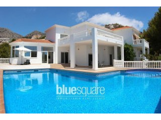 Modern 5 bedroom Villa in Altea