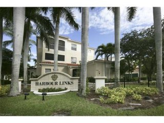3 bedroom Condominium For Sale: Fort..