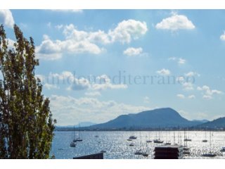 Very spacious penthouse which can be found just off of the..