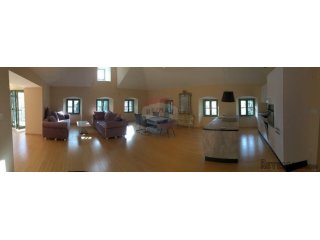 OPATIJA- strogi centar, dvoetažan stan 185 m2, 2. red od mo
