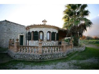 Rustic finca of about 10.000 m2 en Buger, with many..