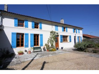 Superb Business Opportunity Near Cognac