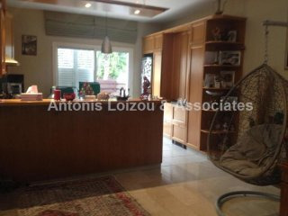 3 Bed ground floor apartment with extra..