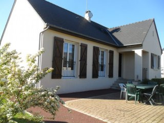 Traditional Detached House with Garden