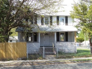 406-408 Park Ave East Hartford, CT..
