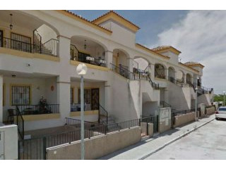 Bargain Duplex For Sale In La..