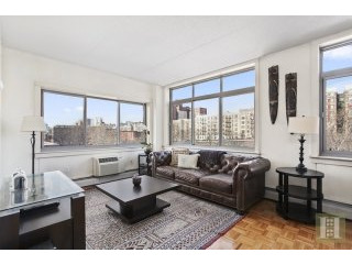 3 bedroom Apartment For Sale: 102..