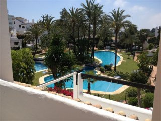 Nueva Andalucia - Puerto Banus, , 2..