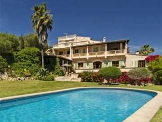 Magnificent Country House In Montuiri