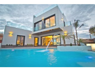 RS295, Luxury detached villas in..