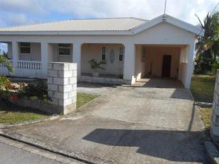 3 bedroom Property For Sale: Coles Road..