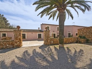 Country Estate With A Lot Of Charm In..