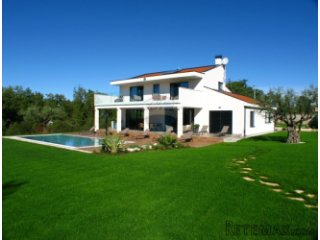 ISTRA, VIŠNJAN, MODERNA KUĆA NA PARCELI OD 1600 M2