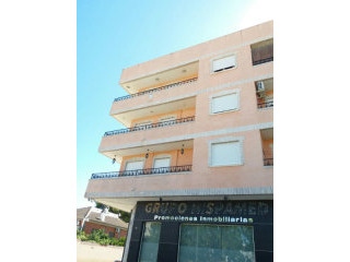 3 bedroom, 2 bathroom Apartment, (build..