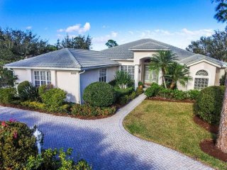 8000 Links Wy, Port Saint Lucie, FL -..