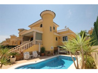 3 Bedrooms - Villa - Alicante - For Sale