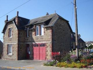 Maison De Village Du Bel Epoque, À Vous..