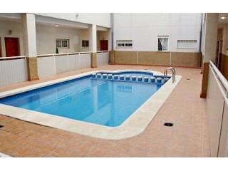 2 Bed Penthouse Walk to Beach