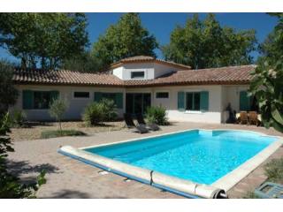 Modern, Detached Single Storey Villa..