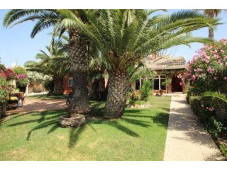 5 Bedrooms - Villa - Alicante - For Sale