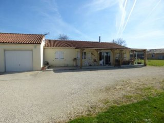 Detached Bungalow With Garden, Terrace..